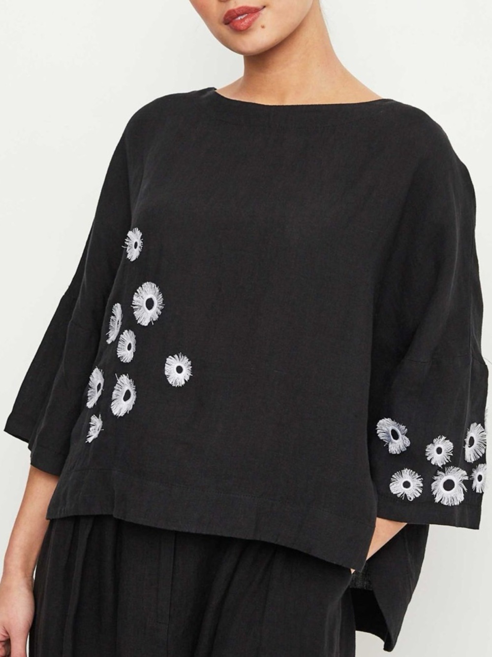 Bize 100% linen embroidered florals top black white floral lagenlook artsy